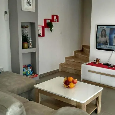 Paulonia Comfortable Ferienhaus *