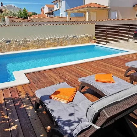 Paulonia Comfortable Ferienhaus *